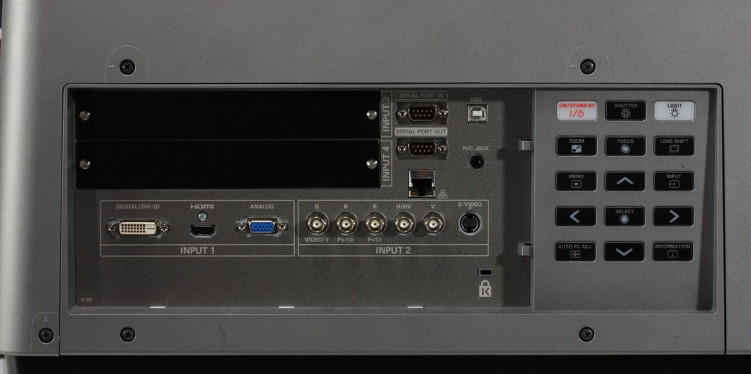  Eiki LC-XT6 -  