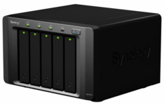 5-�� �������� ������� ���������� Synology Disk Station  DS1512+