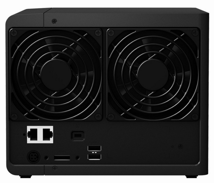 4-� �������� ������� ���������� Synology Disk Station  DS412+ - ��� �����