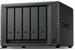 ������� ������ ���������� ������� ��� ������� ����������� Synology DiskStation DX525