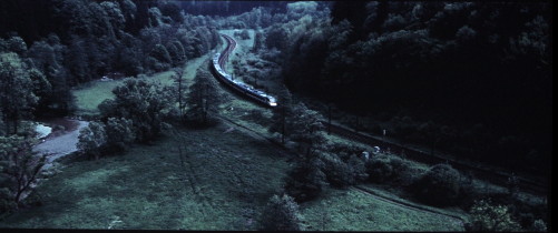 Проектор Panasonic PT-RZ670BE - сцены из «Casino Royale»