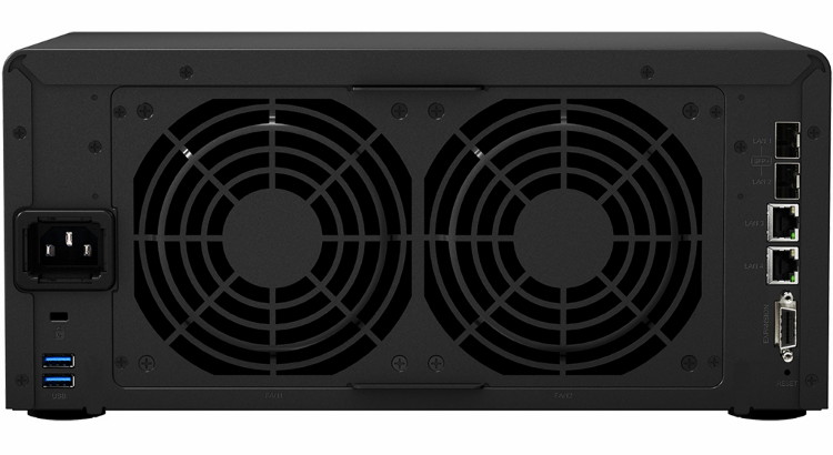 5-�� �������� ������� ���������� Synology Disk Station  DS2015xs - ��� �����