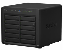 12-�� �������� ������� ���������� Synology Disk Station  DS3615XS