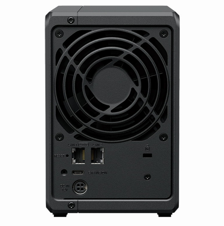 2-� �������� ������� ���������� Synology Disk Station  DS725+ - ��� �����